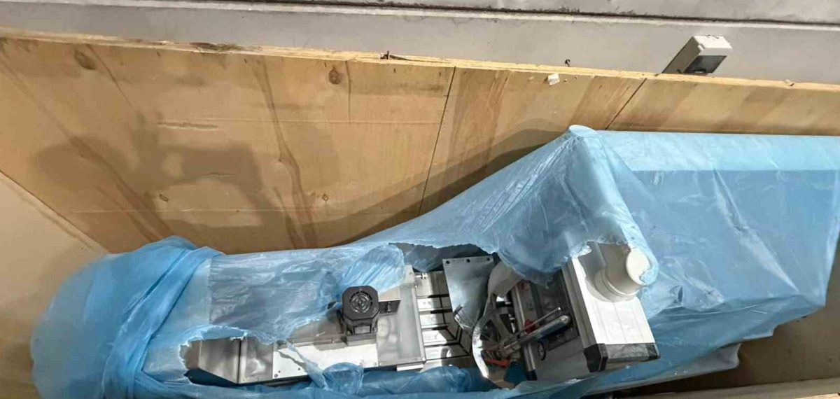 Mersin’de üretim yapan iş yerinde yaklaşık 100 bin dolu sentetik ecza hapı ele geçirildi