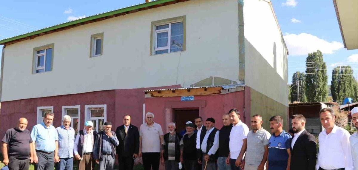 Milletvekili Mehmet Emin Öz, Narman’da muhtarların sorun ve taleplerini dinledi