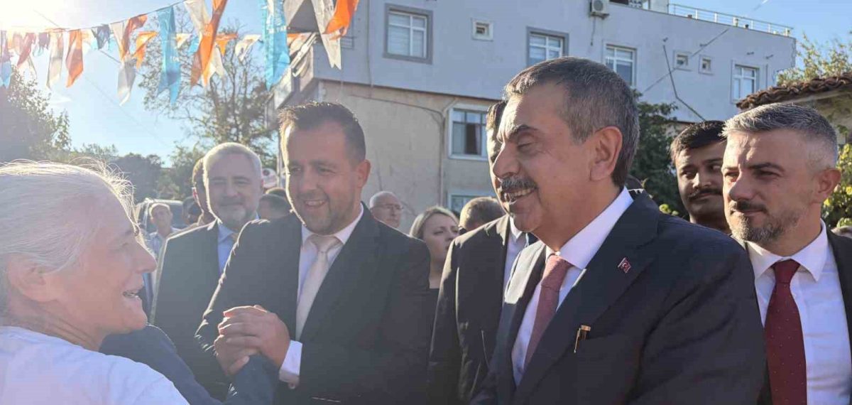 Milli Eğitim Bakanı Tekin: Kıyıköy teşkilat binası hizmeti vatandaşa taşıyacak