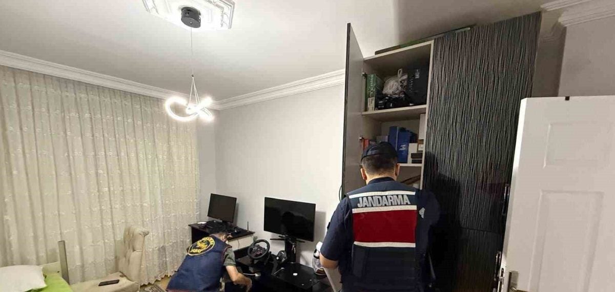 MİT koordinasyonunda Aydo Yazılım operasyonu: 5 gözaltı, dijital materyallere el konuldu