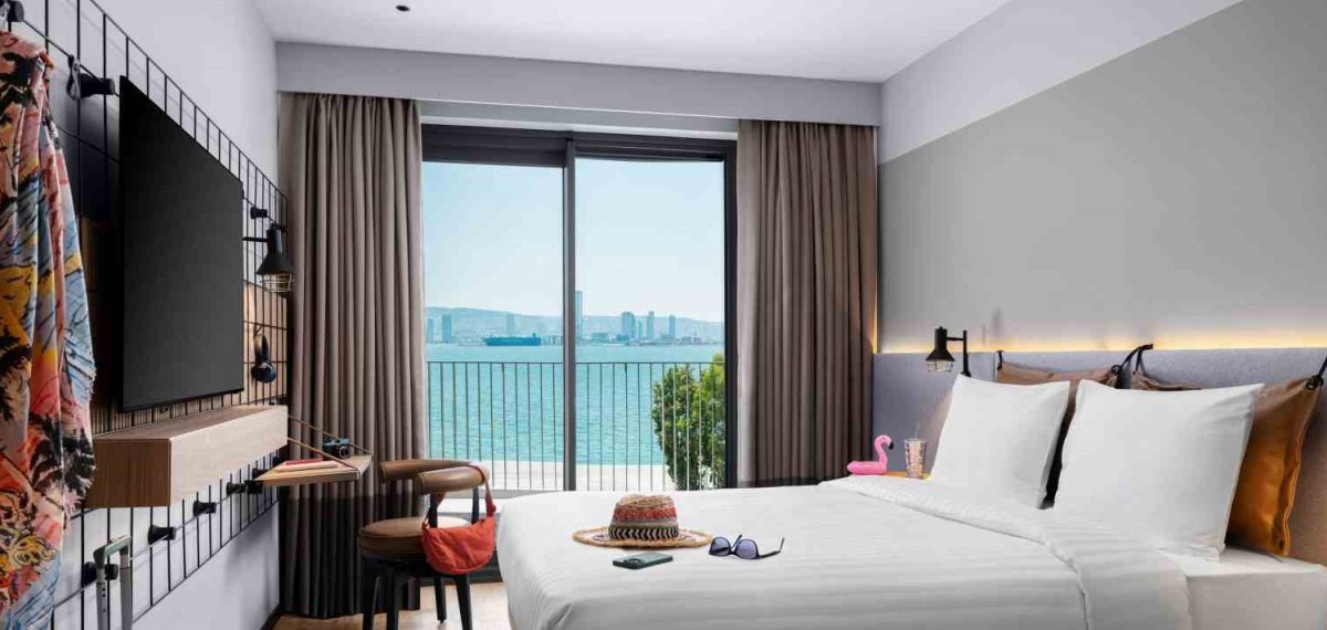 Moxy İzmir açıldı, Neva Yalı projesiyle İzmir kıyısı yeni bir yaşam merkezine dönüştü