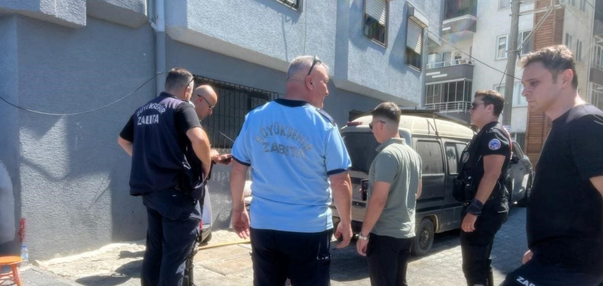 Mudanya’da zabıta ile seyyar satıcı arasında arbede: bir memur yaralandı