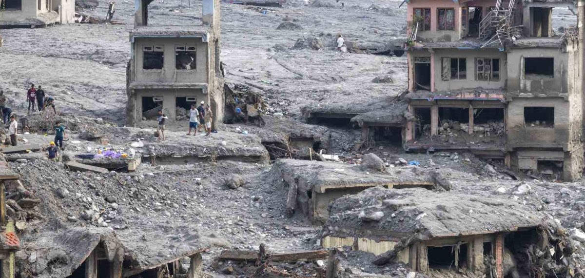 Nepal’de buzulan kopmasıyla başlayan selde ölü sayısı 1.357’ye yükseldi