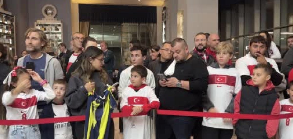 Nilüfer Belediye Başkanı Özdemir iki milli takımı Bursa’da karşıladı