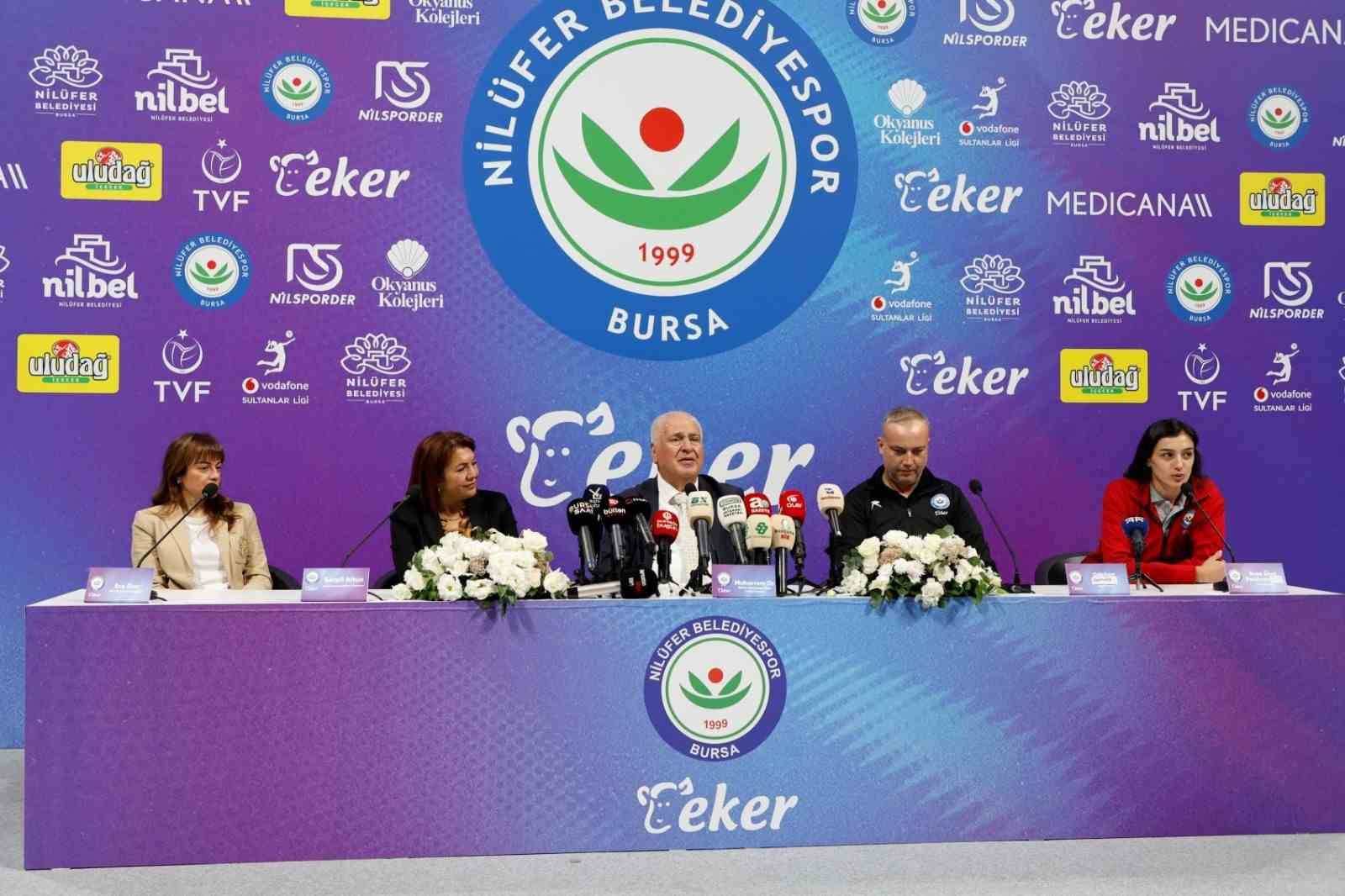 Nilüfer Belediyespor Eker yeni sezon kadrosunu lansmanda tanıttı