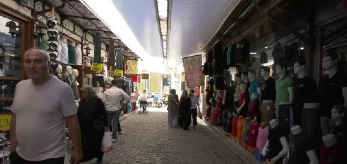 Okula dönüş heyecanı Çorum’da alışveriş yoğunluğuna dönüştü