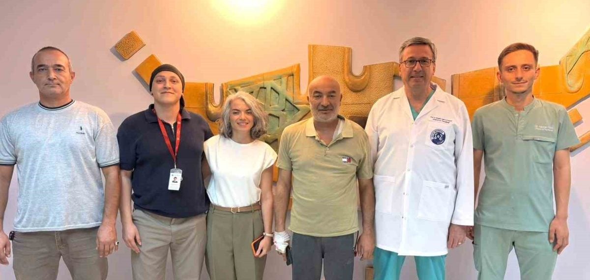 Omuzundaki malign tümör çıkarıldı, eksik doku sırt kasıyla onarıldı