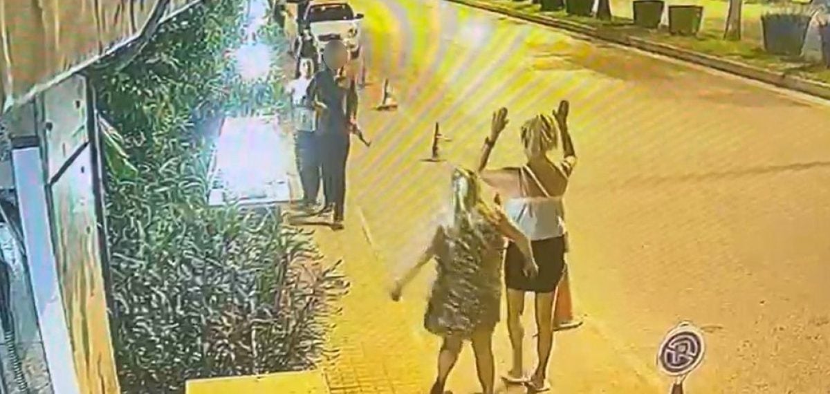 Otelde çalışan kişi kentin caddeğinde plastik tüfekle yakalandı