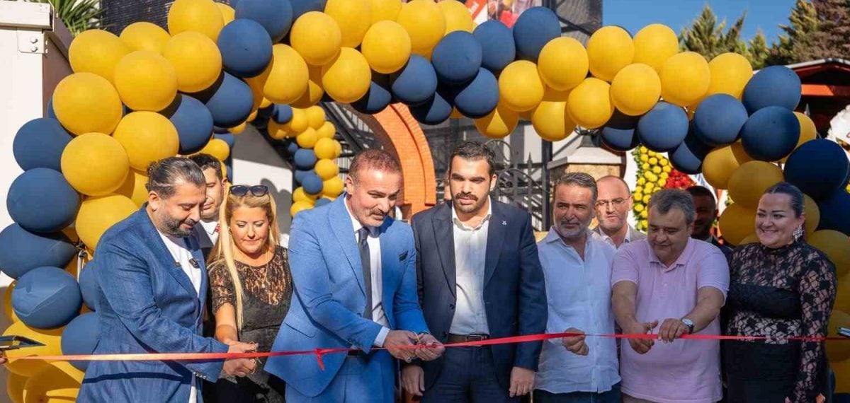 Radikal Eğitim Kurumları’nın Güzelbahçe Prestij Şubesi törenle açıldı