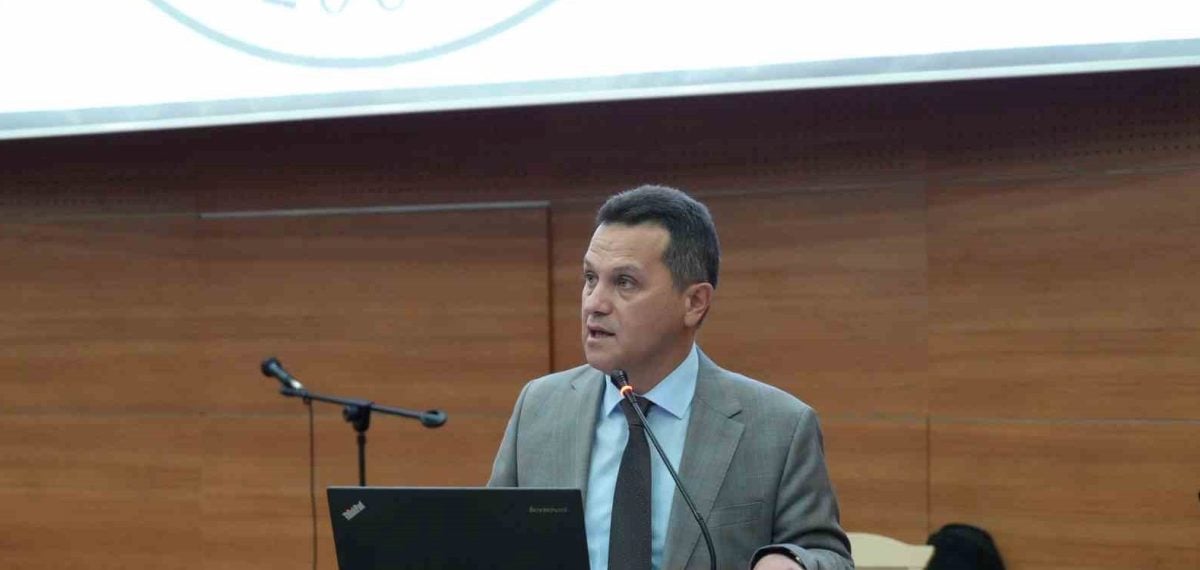 Rektör Topal: Yapay zekanın ve ileri teknolojinin mimarları siz olacaksınız