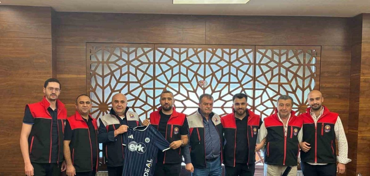 Şahin Sucukları, Erciyes38 FK ile sponsorluk anlaşması imzaladı ve aile birliği vurgulandı