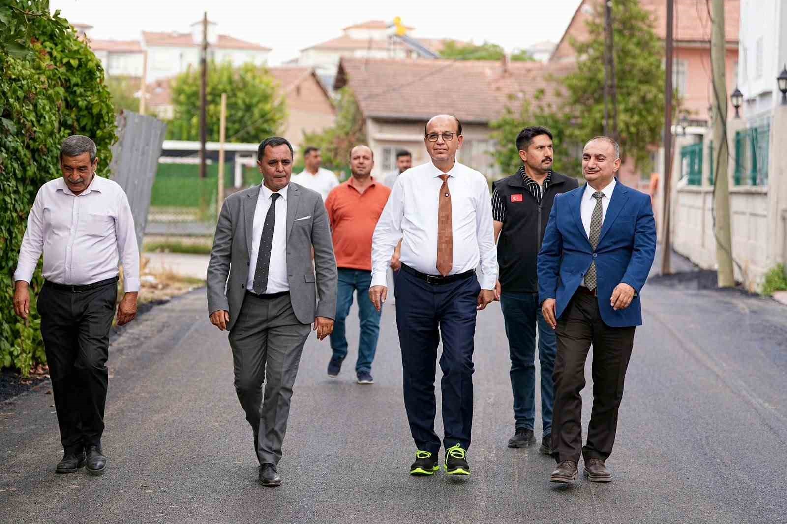 Samanlı Mahallesi’nde sıcak asfalt çalışması tamamlanıyor, yollar yenileniyor