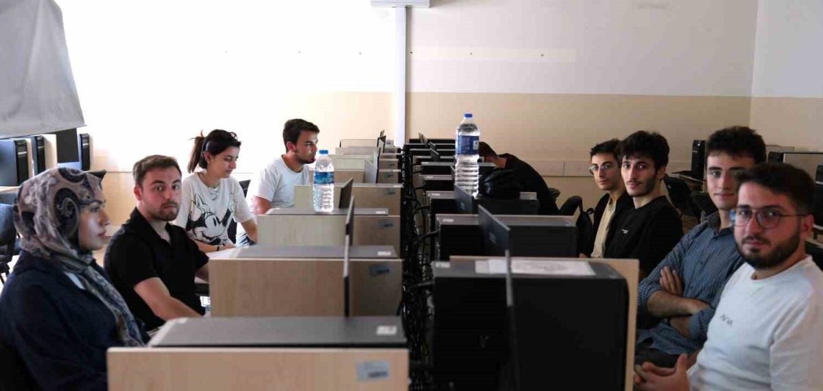Samsun’da üniversite öğrencilerine CAD ve CAM ile 60 saatlik uygulamalı eğitim