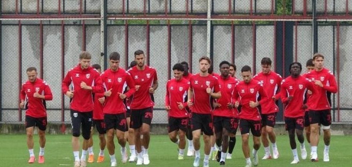 Samsunspor 8 oyuncuyu kiraladı, Bayo ve Erakovic transferleri bekleniyor
