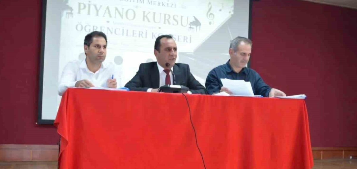 Sarıkamış’ta köy okul müdürleri yeni eğitim dönemi hazırlıklarını değerlendirdi