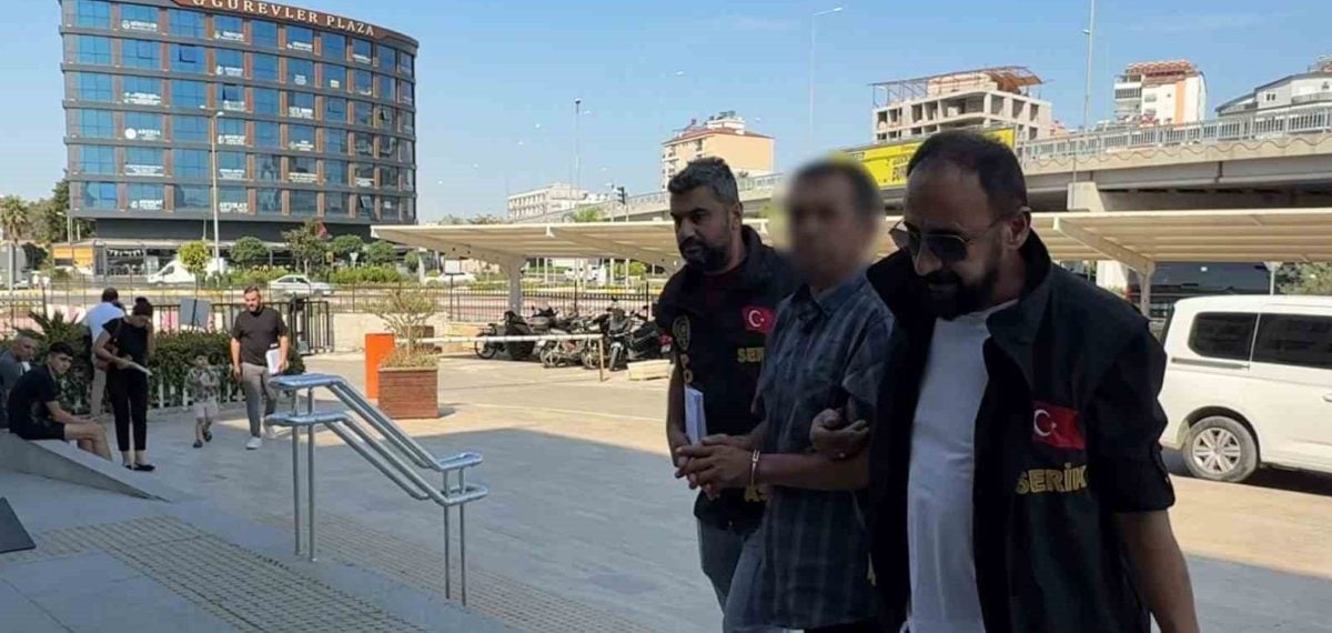 Serik’te çöp poşetiyle kundaklama: 3 katlı bina ve araç zarar gördü