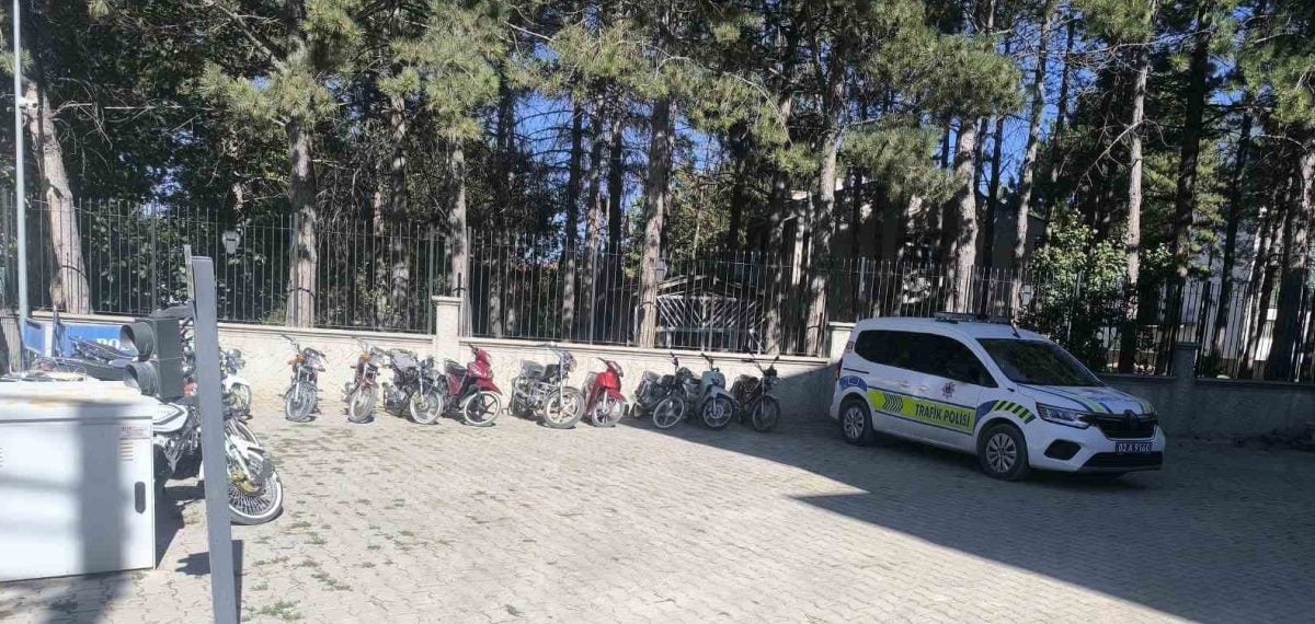Şuhut’ta trafik denetimleri: 2 milyon TL ceza, 20 araç trafikten men