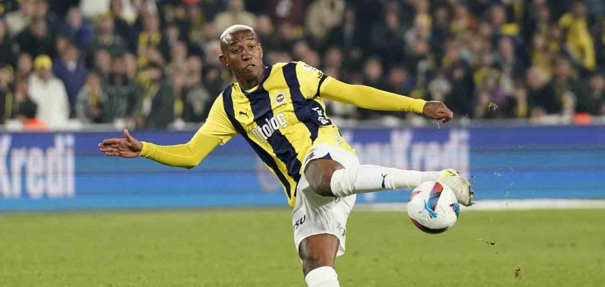Talisca Fenerbahçe’den ayrıldı: 75 maçta 44 golle veda etti