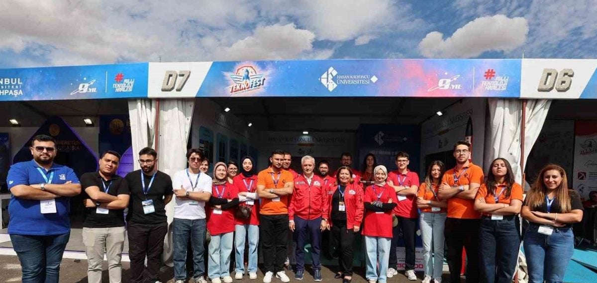 TEKNOFEST Güneydoğu Şanlıurfa’da başladı Şahinbey Başkanı gençlerle buluştu