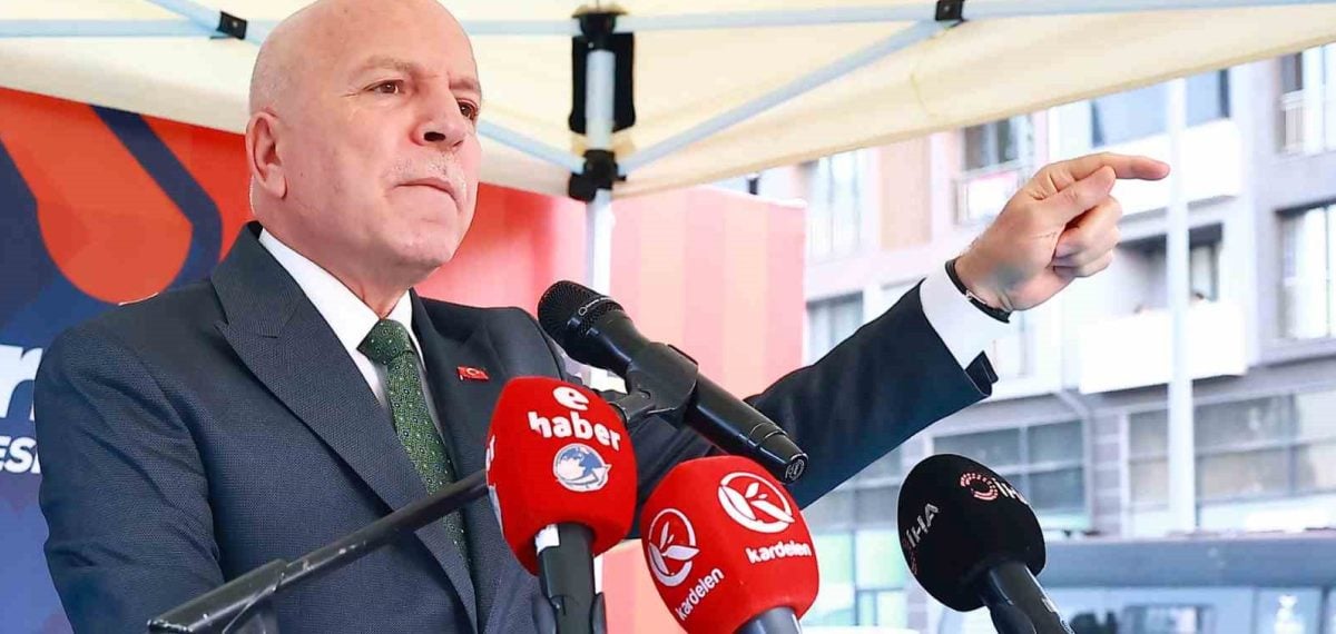 Tosya Halk Pazarı açıldı, belediyeden geniş sosyal ve kentsel yatırım açıklamaları