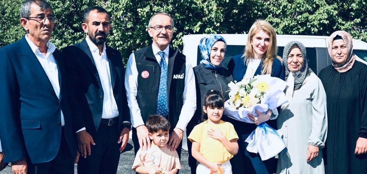 Vali Yavuz ve Milletvekili Ölmeztoprak Akçadağ’da kırsal konut ve altyapı çalışmalarını yerinde inceledi