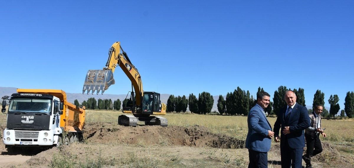 Yeni Erzurum Stadyumu, Spor Salonu ve Olimpik Havuzunda temel çalışmaları başladı