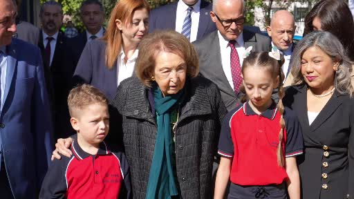 Yeni Vehbi Koç Vakfı Semahat Arsel İlkokulu Gölcük’te açıldı, 35 sınıf ve 750 öğrenci kapasitesiyle hizmette