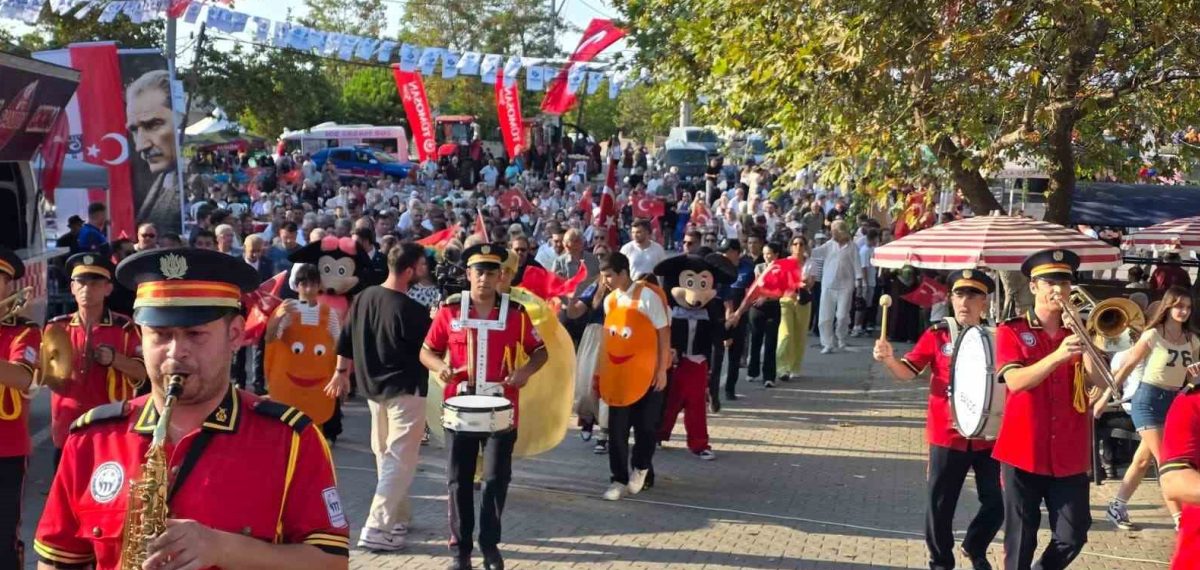 Yeşilçomlu Kavun Festivali üreticilere doğrudan satış ve tanıtım sağladı