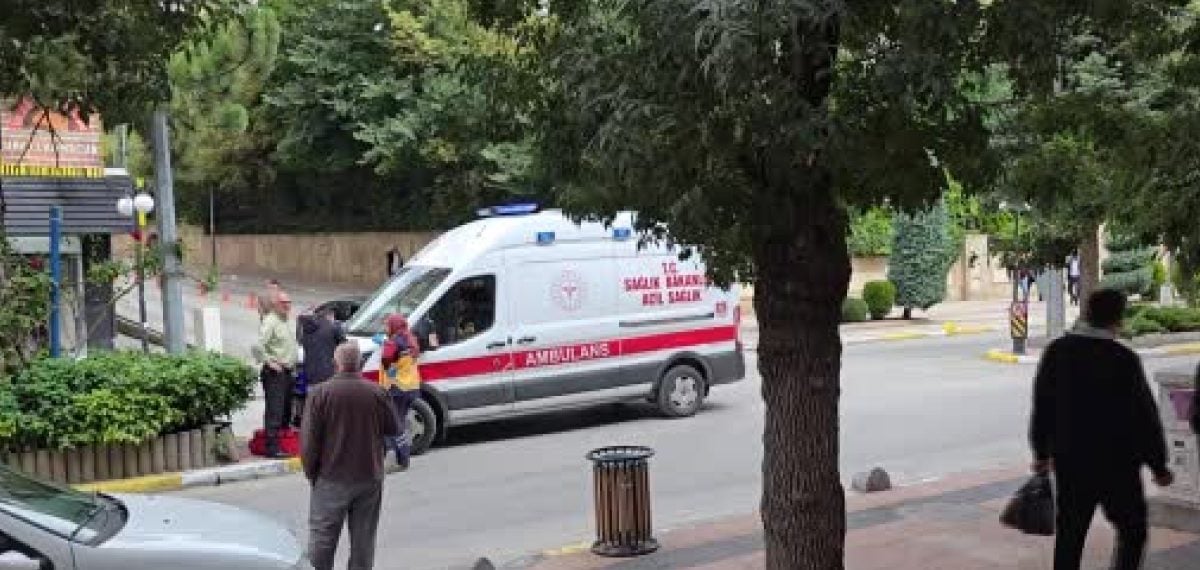 Yozgat’ta komşuların ihbarıyla ekipler yaşlı kadını koltukta uyurken buldu