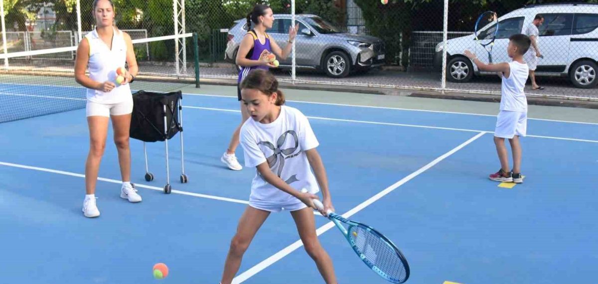 Yunusemre Belediyespor kış spor okulları başladı, dokuz branşta eğitim verilecek