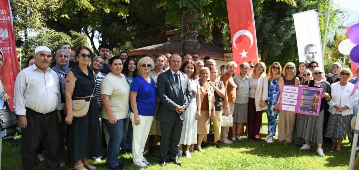 Yunusemre’de Alzheimer farkındalık etkinliği düzenlendi, uzmanlar bilgilendirdi