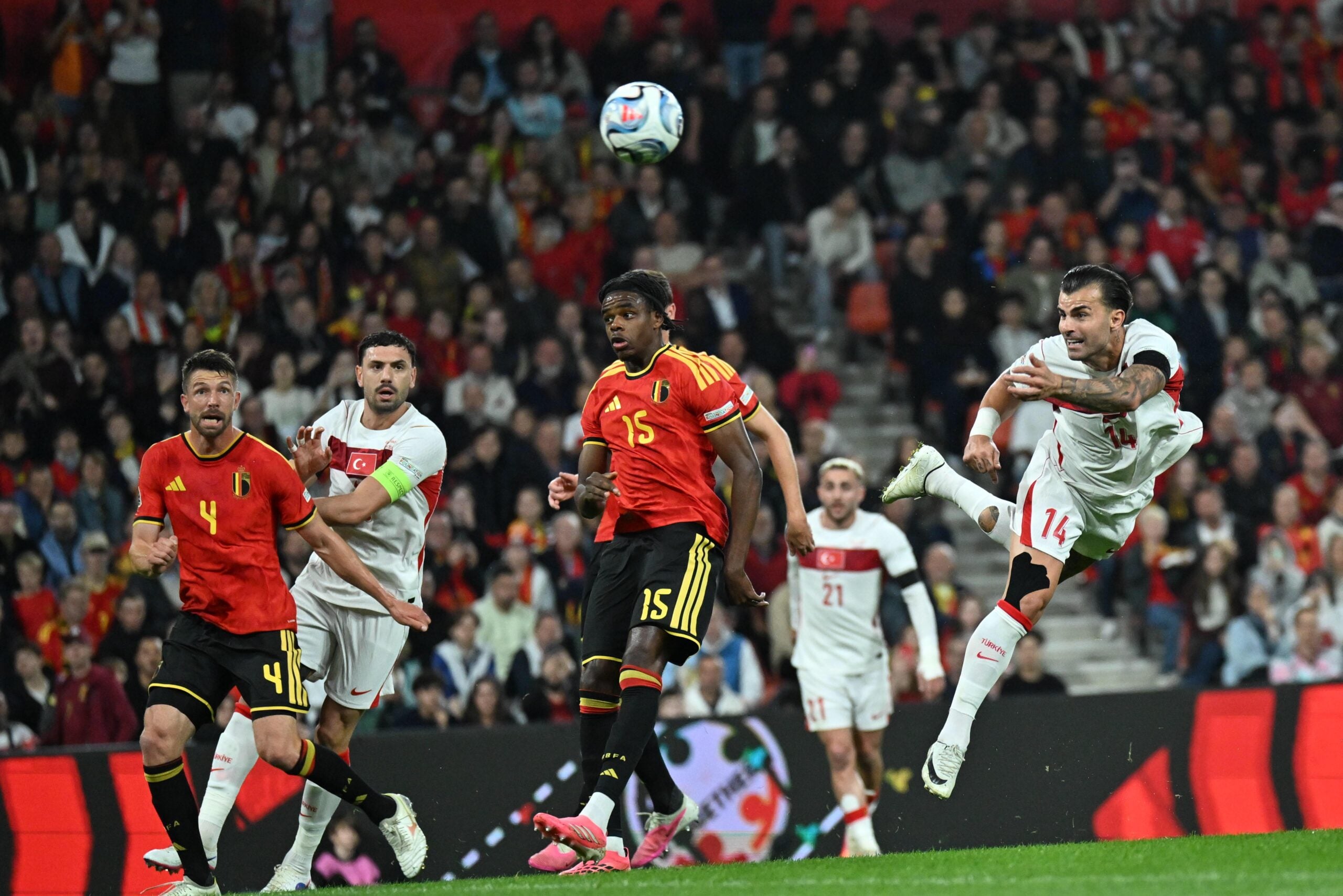 Belçika Türkiye maçında De Bruyne ve Lukaku golleriyle 3-0 yenildik