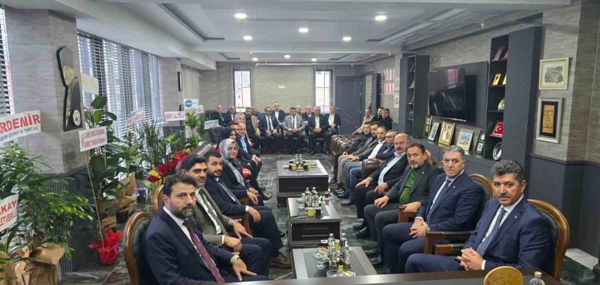 AK Parti heyetinden Karabük TSO yeni yönetimine hayırlı olsun ziyareti