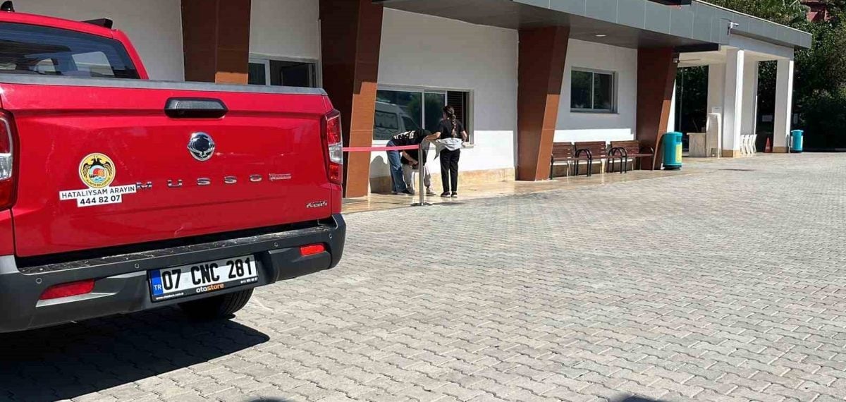 Alanya’da kamyonetle çarpışan genç kuryenin hayatını kaybettiği kaza