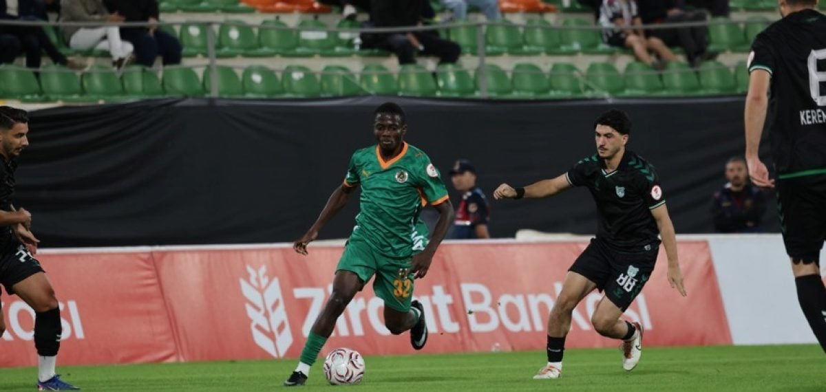 Alanyaspor kupada farklı skorla tur atladı