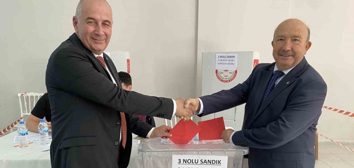 Alaşehir TSO Başkanı Hüseyin Öztürk oyların tamamını alarak seçildi