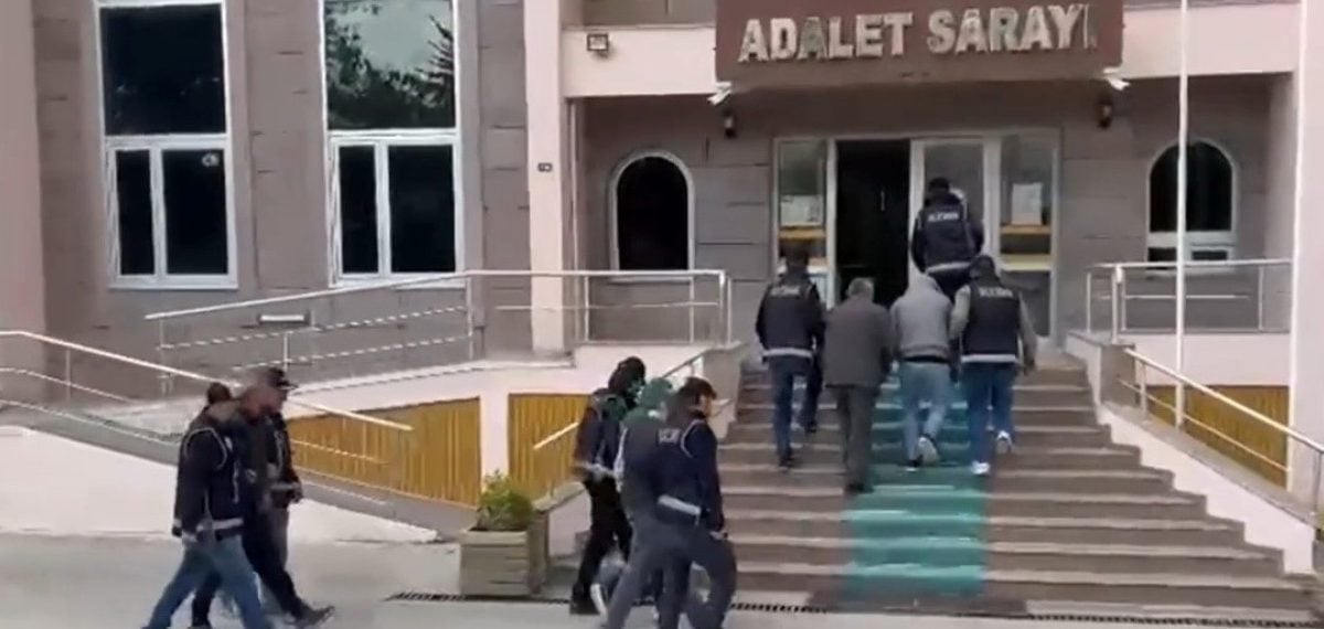 Amasya’da av bayilerinde yasa dışı silah ve büyük çapta mühimmat ele geçirildi