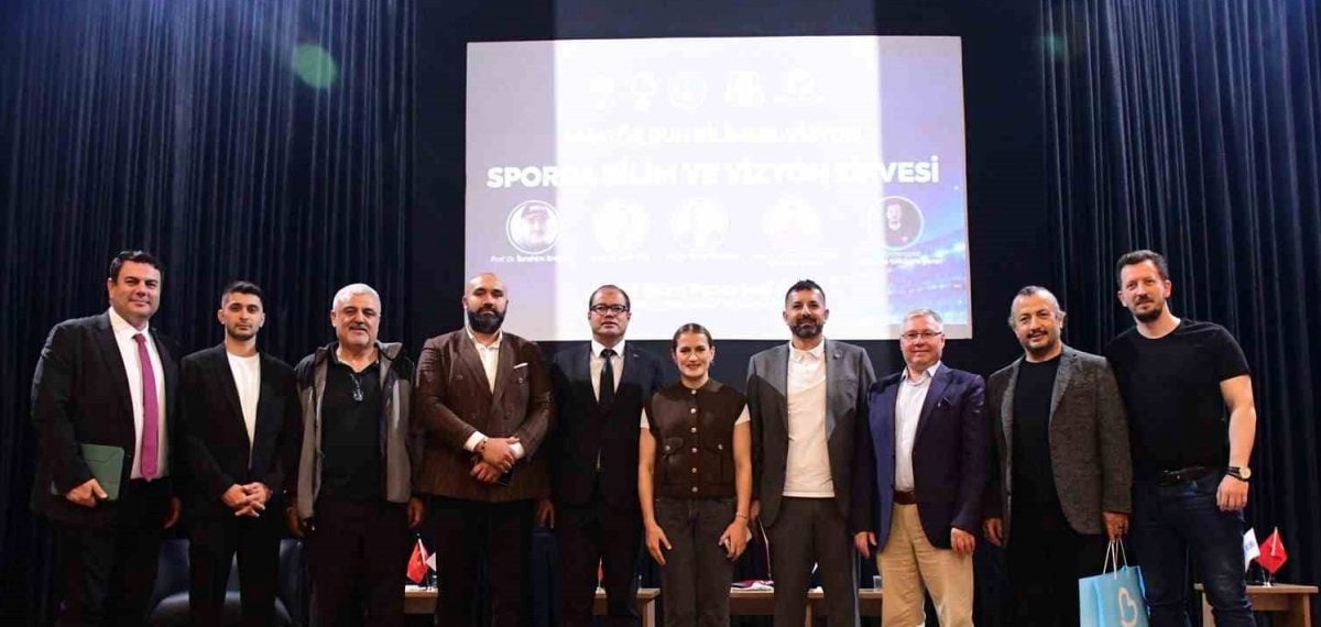 Amatör Ruh ve Bilimsel Vizyonla Sporcu Gelişimine Yönelik Panel Düzenlendi