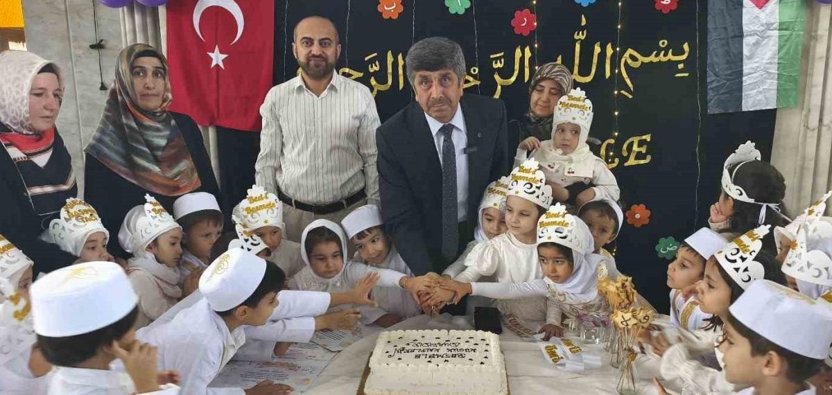 Anamur’da 4-6 yaş Bed-i Besmele merasimiyle Kur’an eğitimine başlangıç
