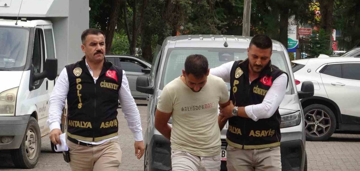 Antalya’da kadını öldürdüğü iddiasıyla tutuklanan şüpheli Konya’dan teslim oldu