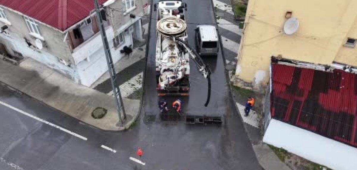 Arnavutköy’de 300 personel ve 80 araçla yağışa karşı 7/24 müdahale
