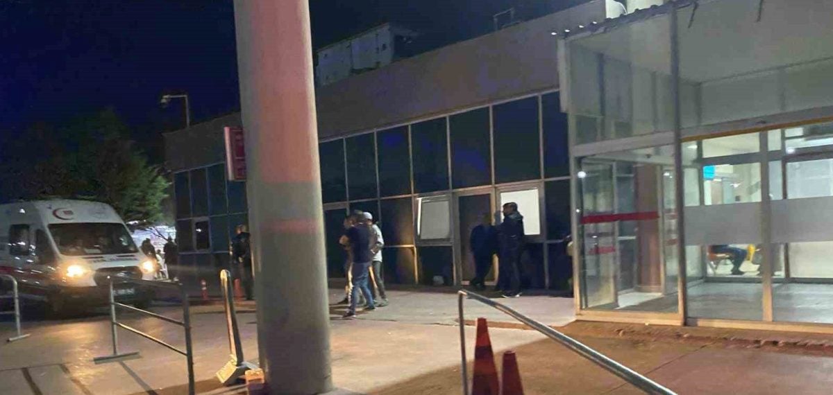 Ayvalık açıklarında batan tekneden 8 kişi kurtarıldı arama çalışmaları sürüyor
