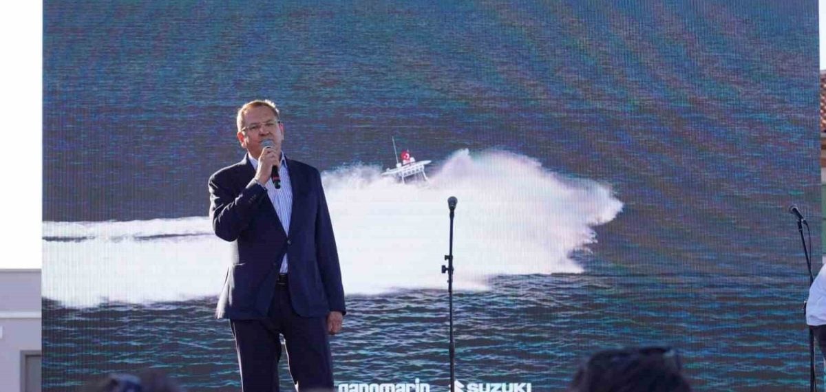 Ayvalık’ta 2. Yat Yarışı körfezi renklendirdi ve eğitime kaynak sağladı