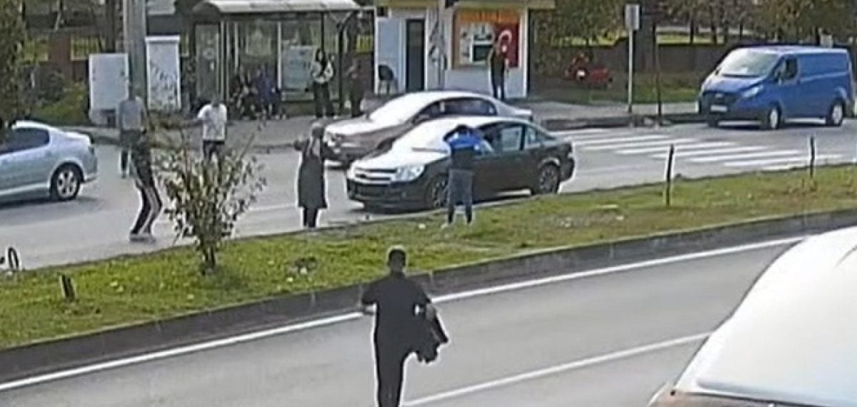 Bartın’da yaya geçidinde bisikletli çocuğa otomobil çarptı, yaralı çocuk hastaneye kaldırıldı