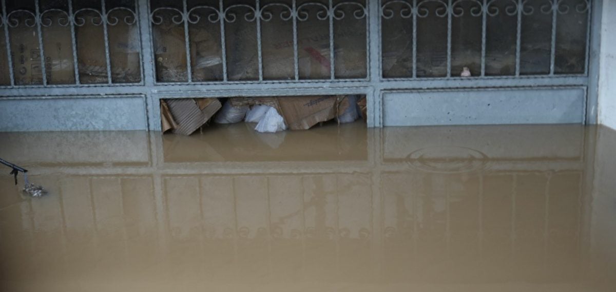 Başiskele’de 20 dakikada depo doldu yaklaşık 3 milyon liralık zarar