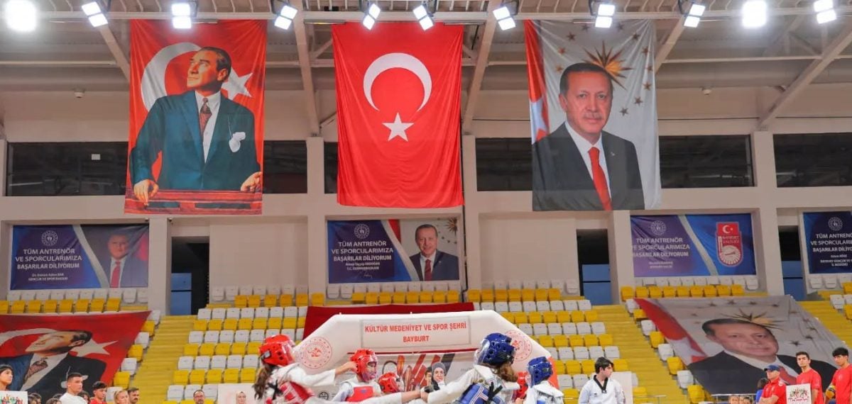 Bayburt’ta Amatör Spor Haftası gösterileri sporcu sayılarıyla dikkat çekti