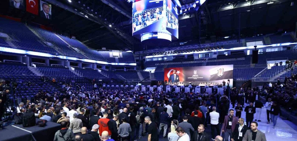 Beşiktaş’ta seçimli genel kurul başladı Serdal Adalı tek listeyle seçime girdi