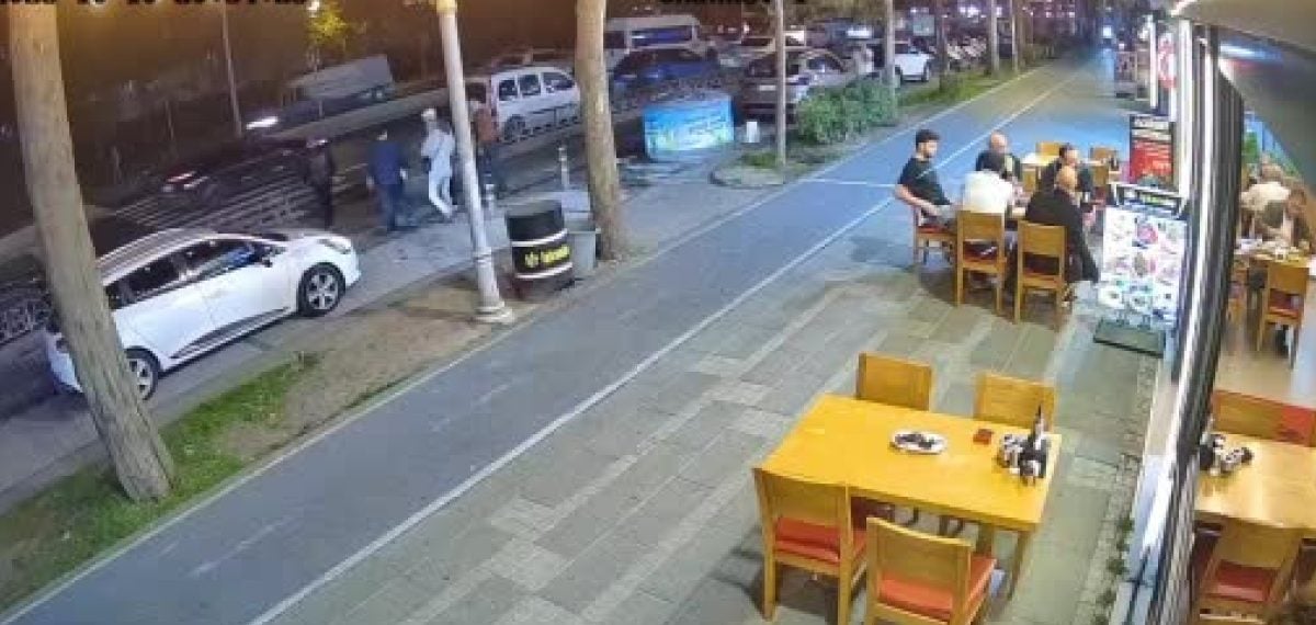 Beylikdüzü’nde yaya geçidinde düşen 65 yaşındaki adama motosiklet çarptı