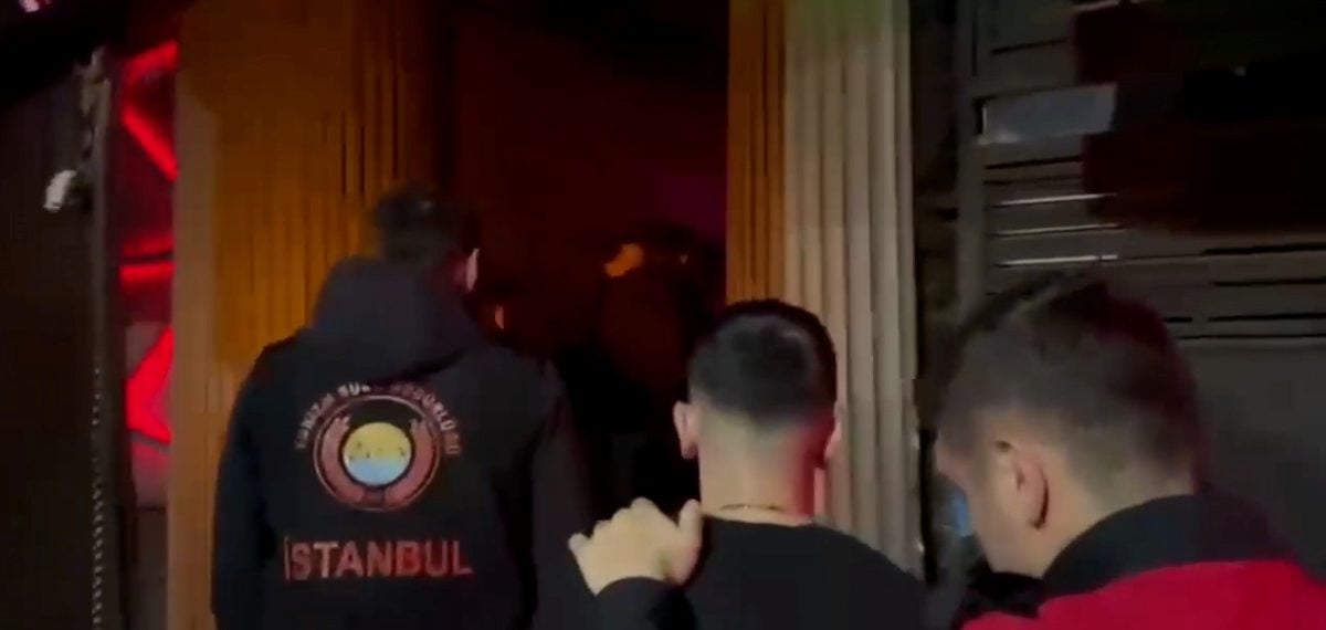 Beyoğlu’nda denetimlerde 610 kişinin GBT’si sorgulandı, 11 kişi yakalandı
