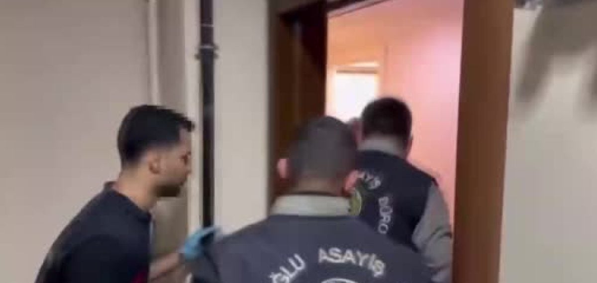Beyoğlu’nda uyuşturucu operasyonu 4 gözaltı bir tutuklama